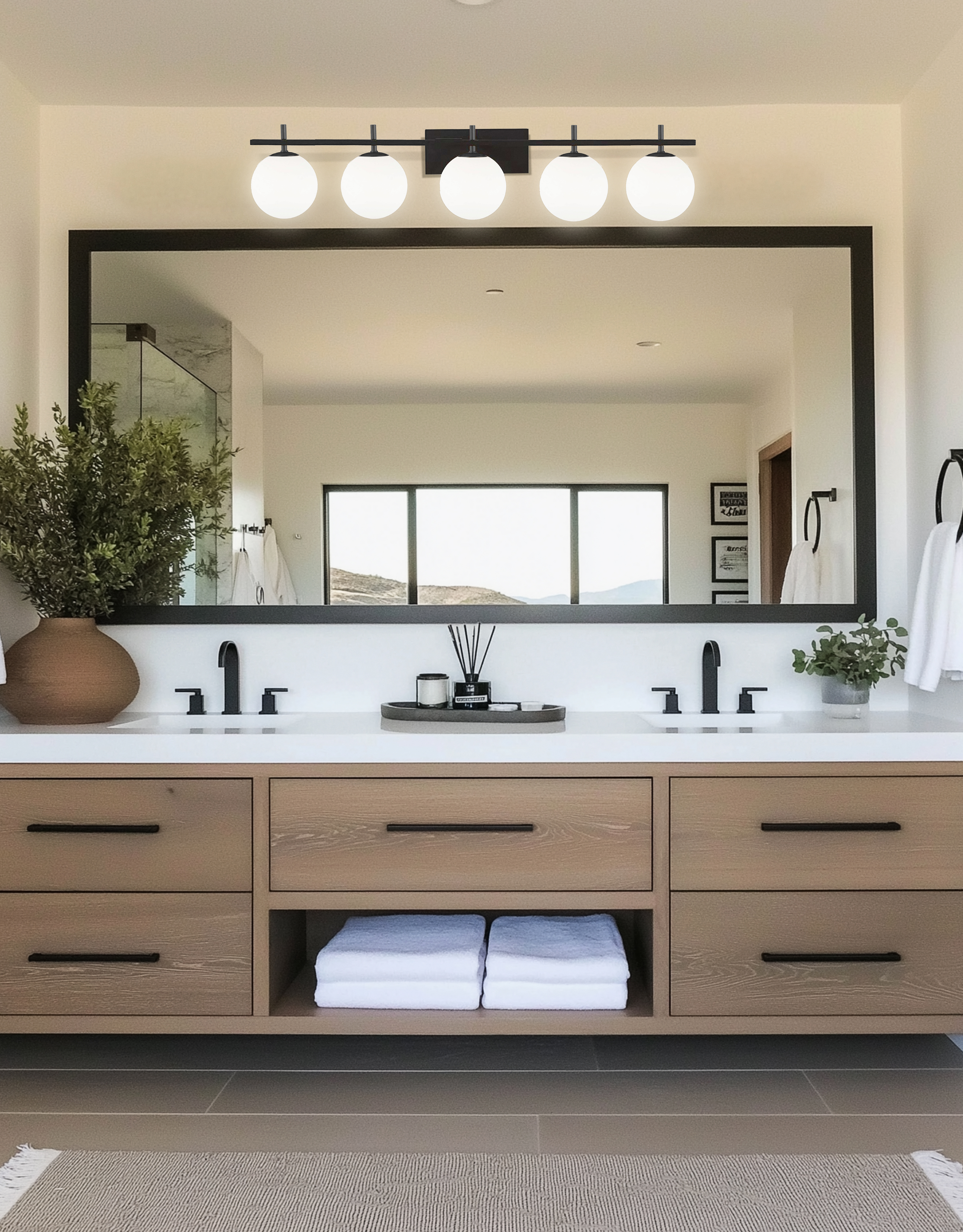 5LT Halogen Vanity, MB